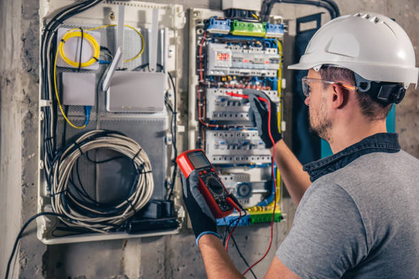 Best Licensed Electrician  in Dwight, IL